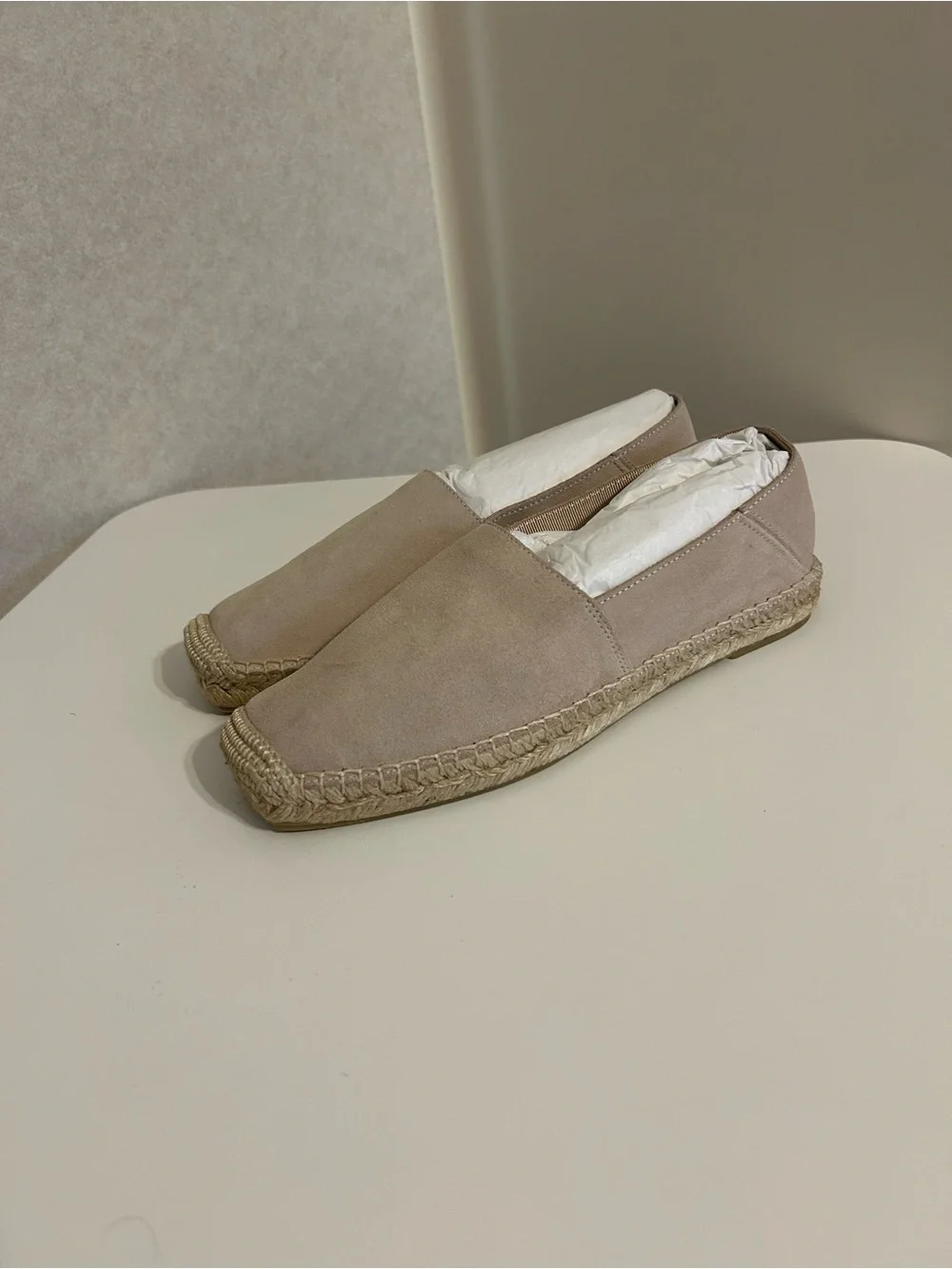 Banana Republic NEW Suede Espadrilles Flats 7 Shoes Ivory Mivano Italia - Picture 2 of 7
